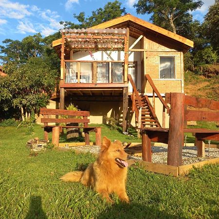 Chales Refugio No Campo ซานโต อังตัวนิโอ โด ปิงญัล ภายนอก รูปภาพ